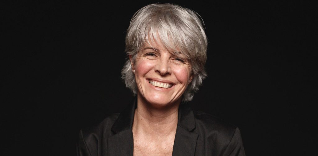 what are the best short hairstyles for thinning hair