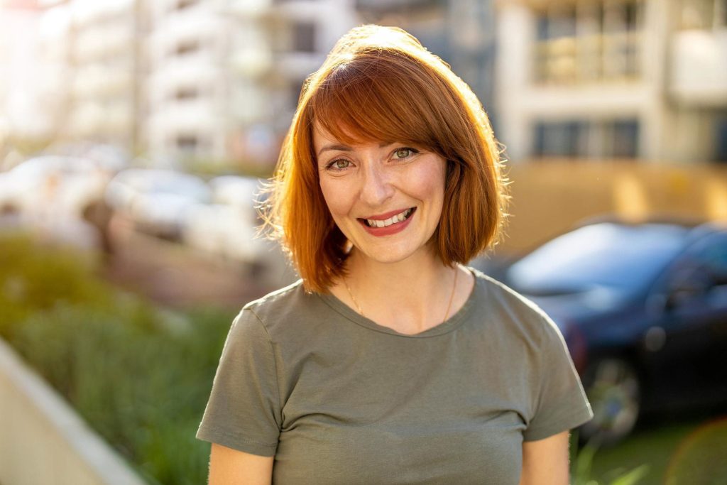 Short wavy hair
