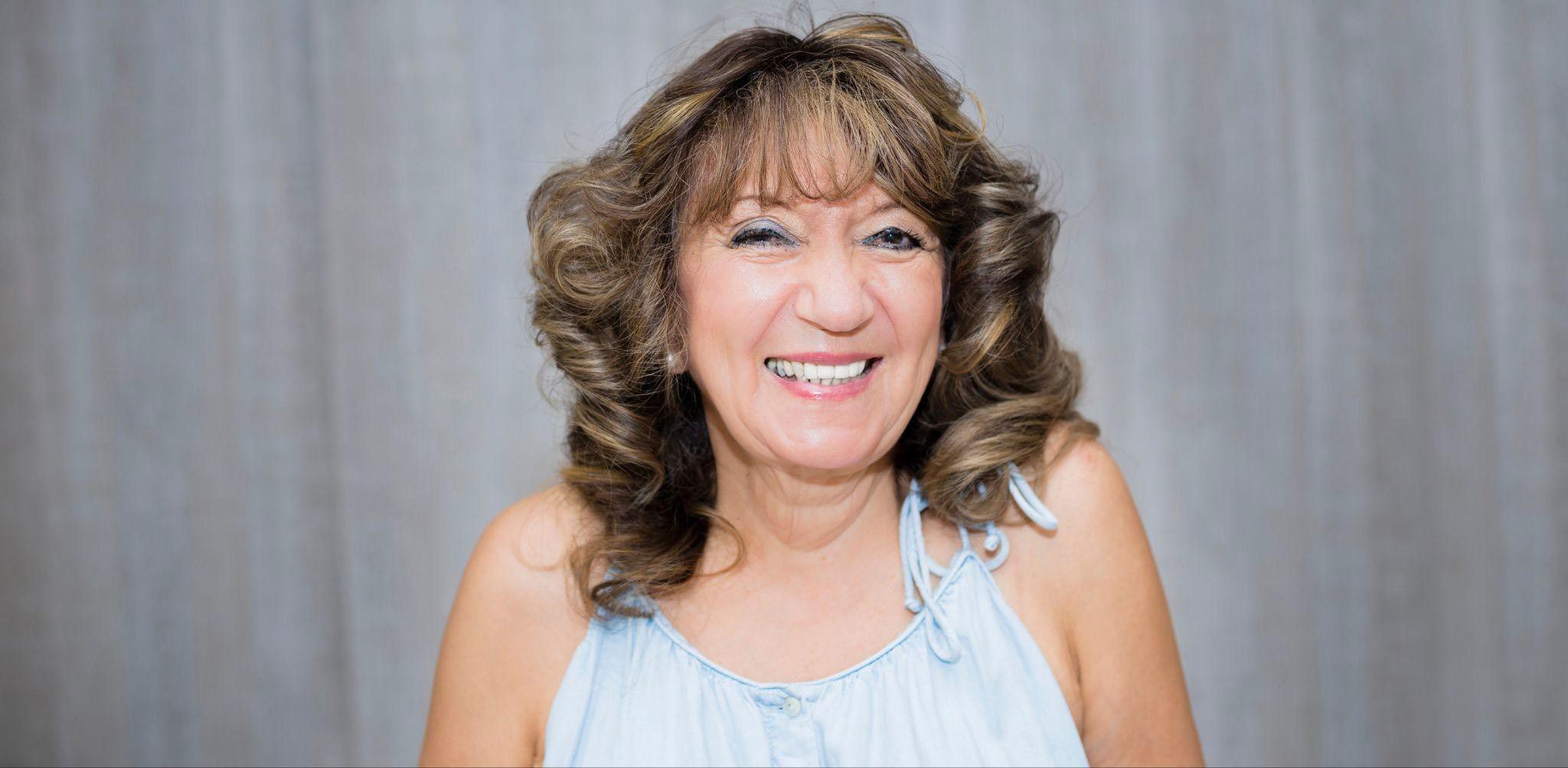 hairstyle ideas for curls and bangs